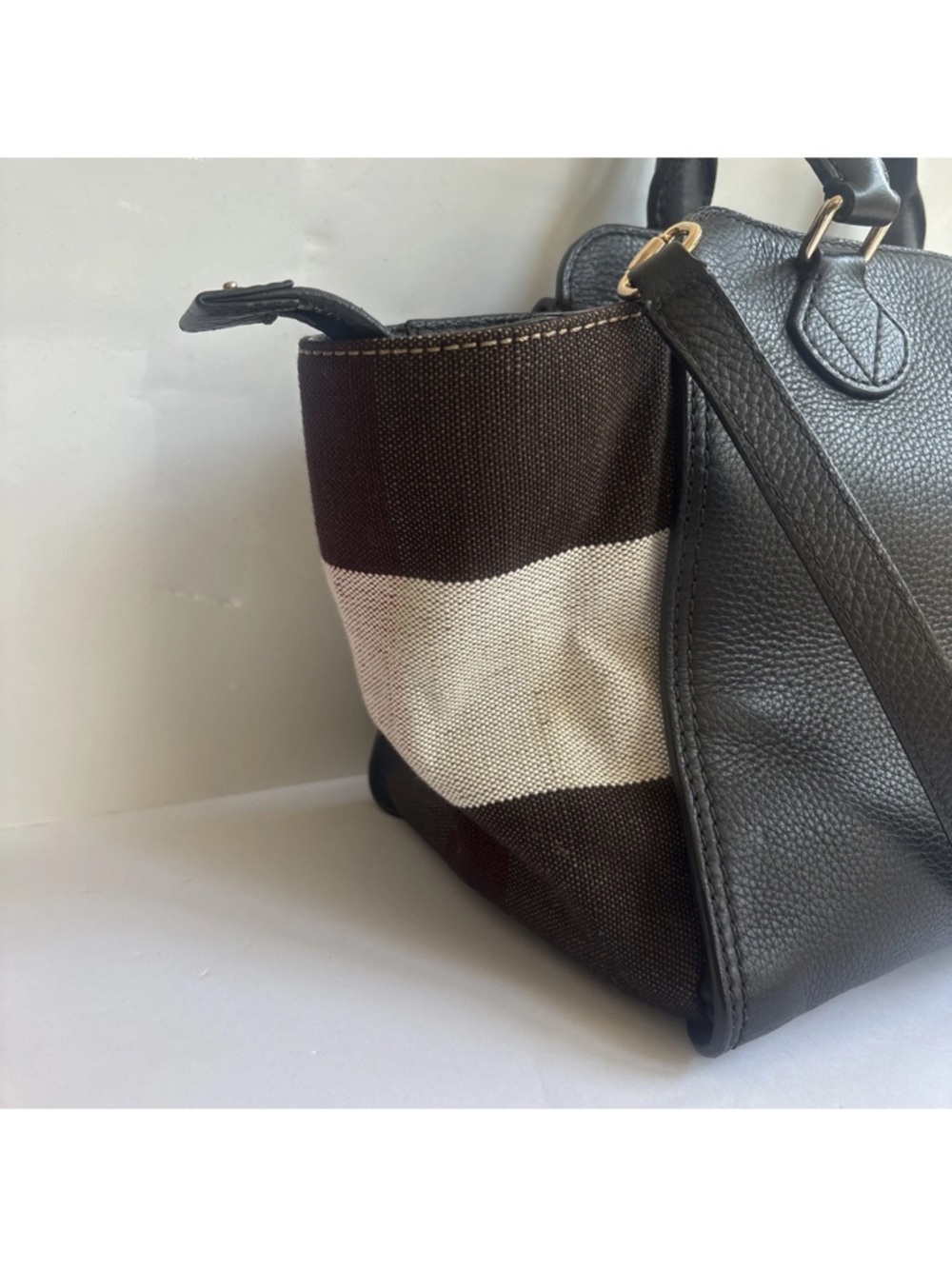 Burberry Black Leather House Check Medium Harcourt Tote Bag - Picture 7 of 17